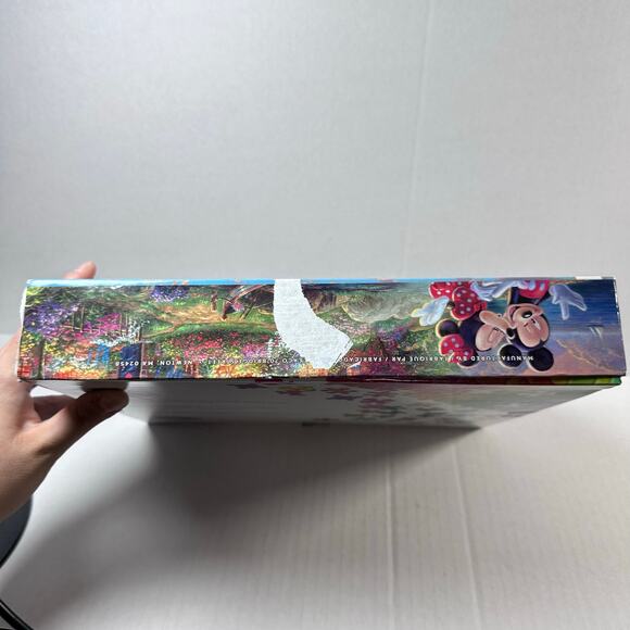 Thomas kinkade studios 2000 pcs Disney mickey & minnie jigsaw puzzle - Picture 3 of 6